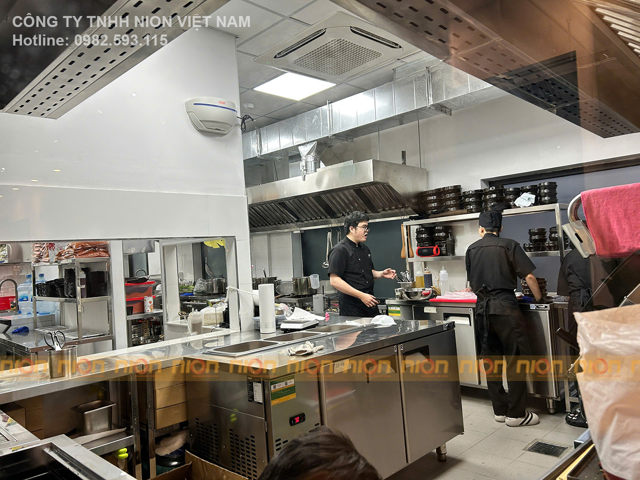 den bat muoi nion C5 18 9 đèn bắt muỗi