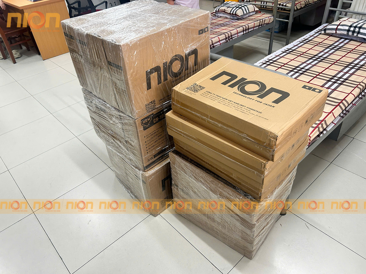 den bat muoi nion CN 100M pro 10