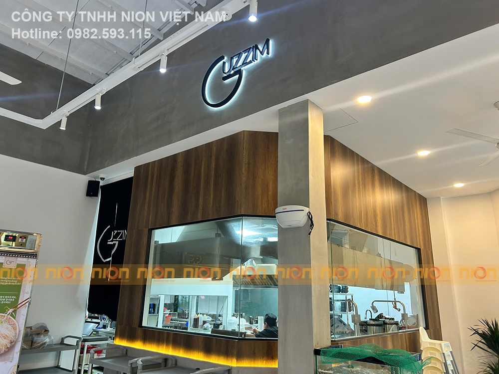 Kiểm Soát Côn Trùng Tại Nhà Hàng Guzzim Thảo Điền & Hiệu Quả Từ Công Nghệ Bẫy Quang Học Của Đèn Bắt Muỗi Nion C5-18